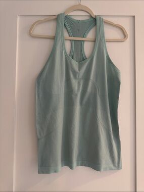 Lululemon Swiftly Racerback Tank Hip Length Mint/Sea Mist Green | Size 10